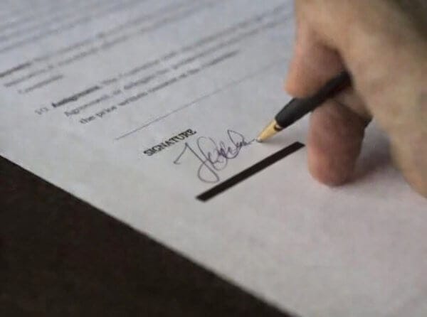 Financial Domination Guide for 2026: Core Principles and Practices - Contract Signature